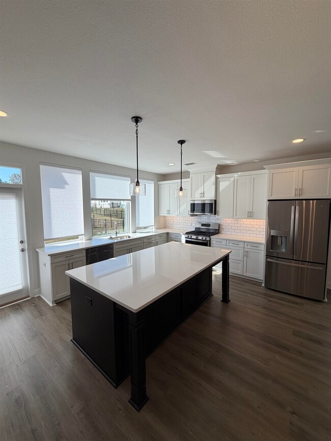 Building Photo - 5631 Fletcher Oaks Dr