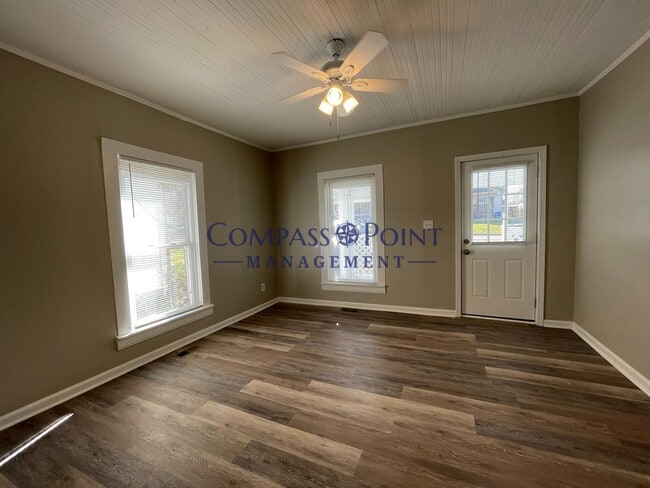 Building Photo - Newly Renovated Just For You! 3 Beds/1 Bath