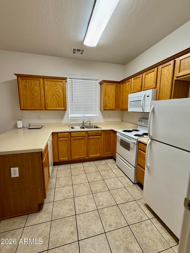 Building Photo - 2300 E Magma Rd