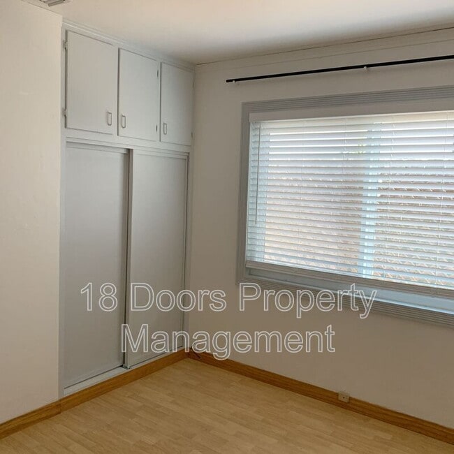 Building Photo - 5169 Tipton St