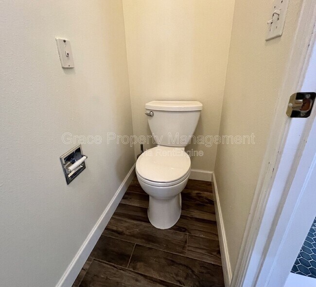 Building Photo - 22192 Pebble Brook Ln