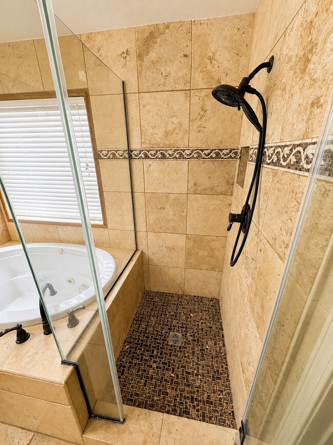 Building Photo - 621 Marbella Ct
