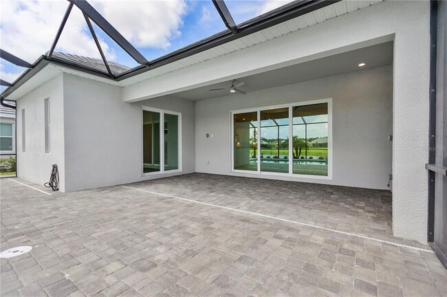 Building Photo - 15925 Sugar Hl Dr