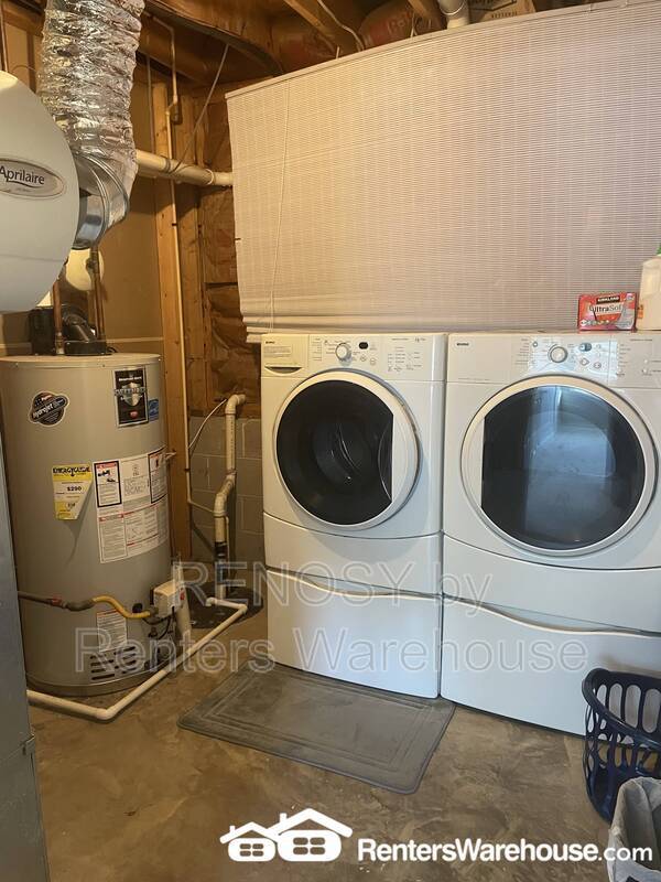 Building Photo - 9 Snug Lagoon Ct