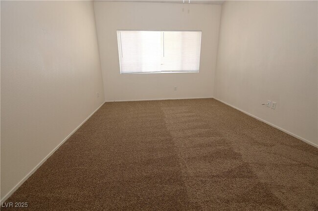 Building Photo - 8725 W Flamingo Rd