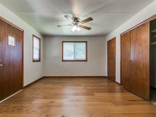 Building Photo - 1507 Avondale Dr