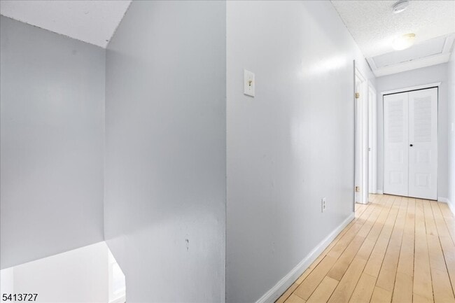 Building Photo - 47 Rutgers Dr