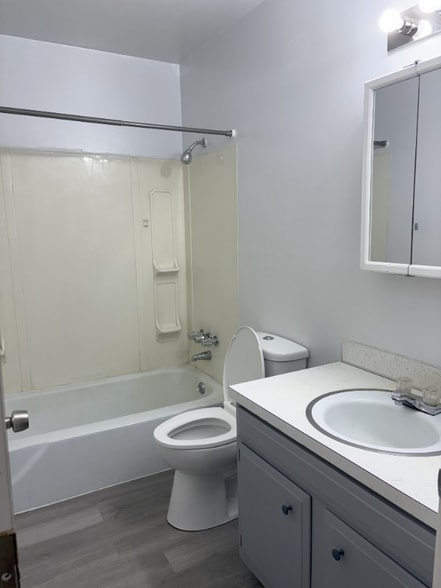 Primary Photo - 3285 Ramond St