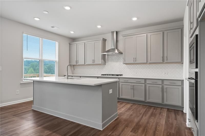 Building Photo - 4945 Shipley Ave