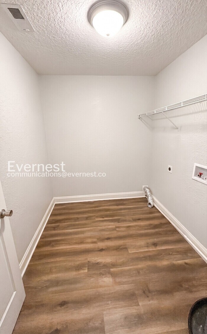 Building Photo - 114 Blanton Ave