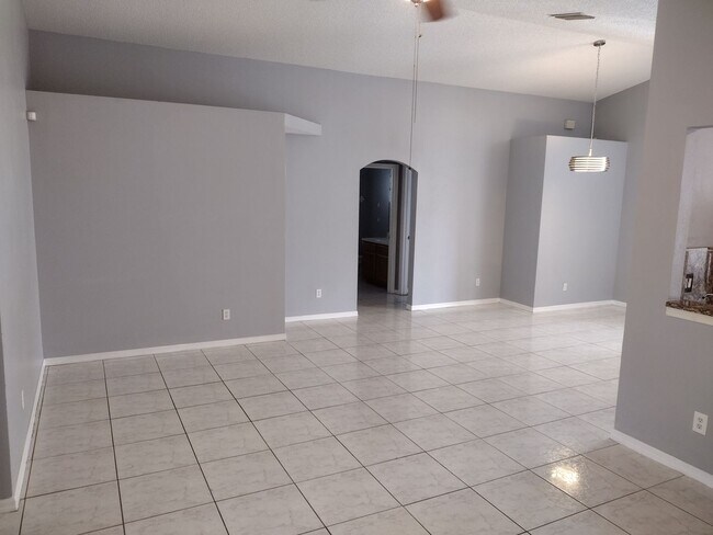 Building Photo - 2358 Blue Sapphire Cir