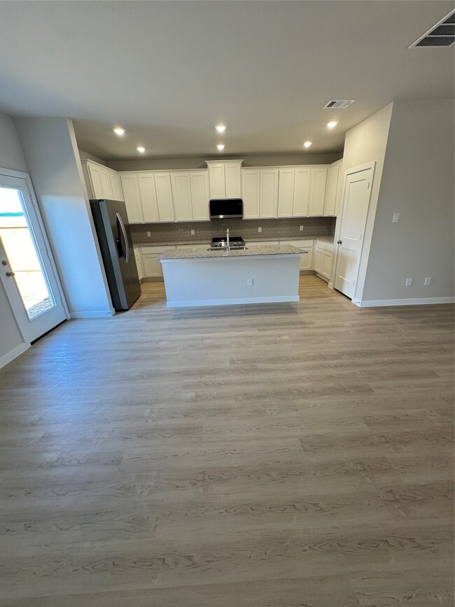 Building Photo - 2978 Pk Hl Ln