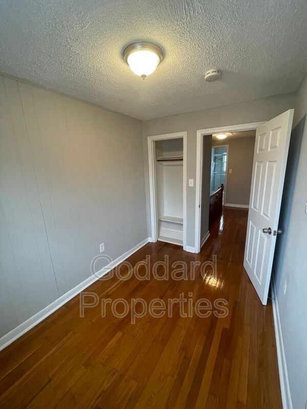 Building Photo - 2221 Southorn Rd