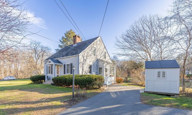 Building Photo - 33 Mills Ln