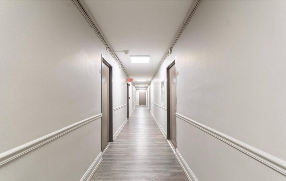 Building Photo - 2101 Chestnut St