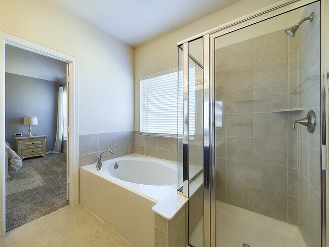 Building Photo - 15427 Crathie Bend Dr