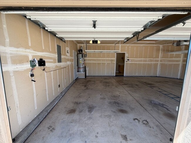 Building Photo - Beautiful Home in Cresleigh Ranch Village