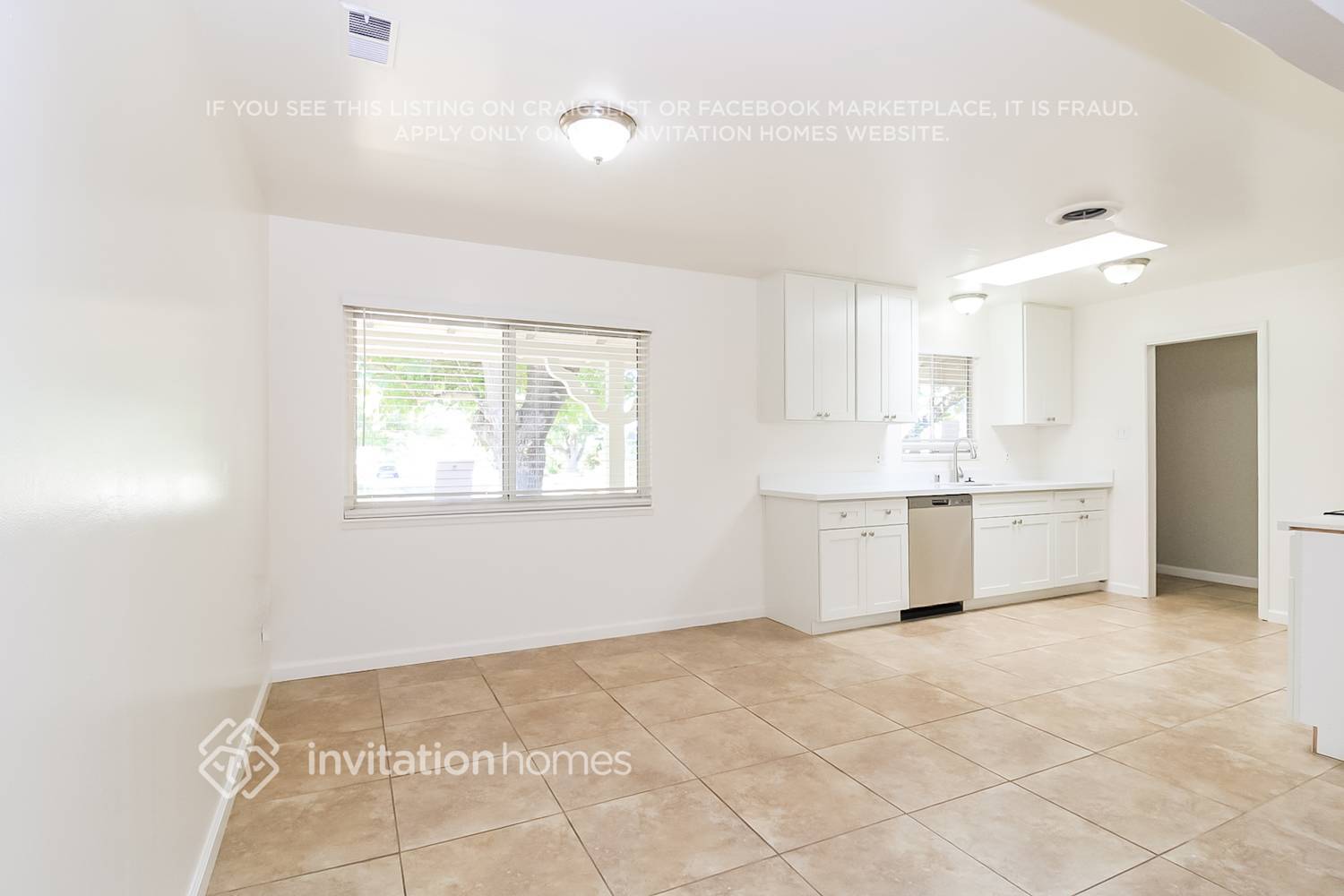 Building Photo - 4736 Cameron Ranch Dr