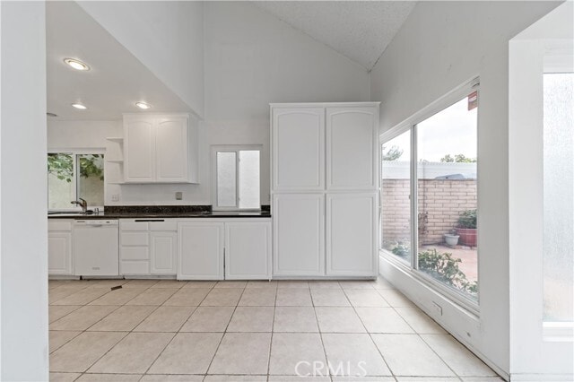 Building Photo - 75 Willow Tree Ln