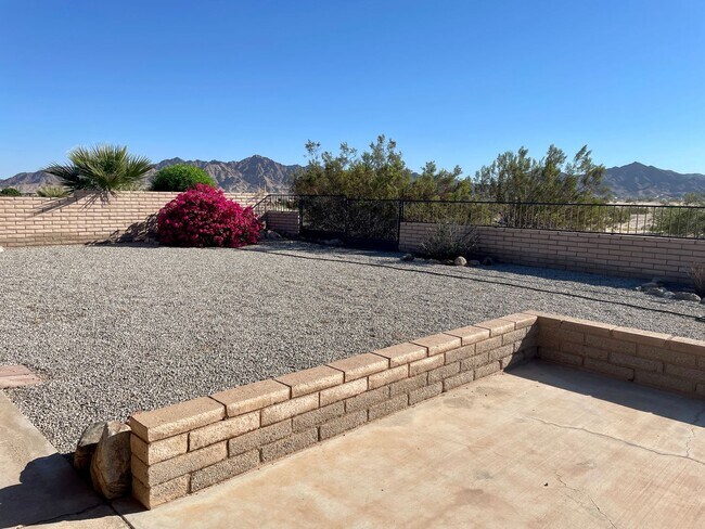 Building Photo - Mesa Del Sol with Mountain Views