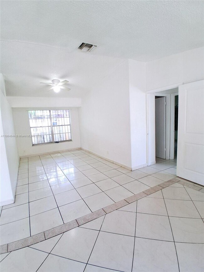 Building Photo - 20769 NW 41st Ave