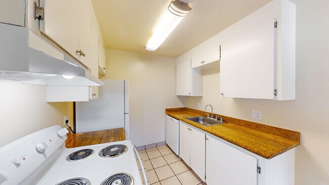 Building Photo - 18193 Happy Ln