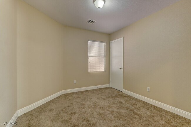 Building Photo - 10654 Solar Hawk Ave