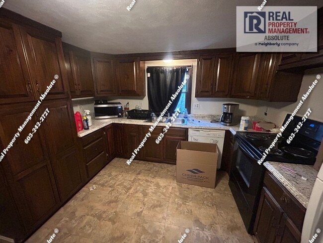 Building Photo - 3 Bedroom Single Family Home Downtown Nashua