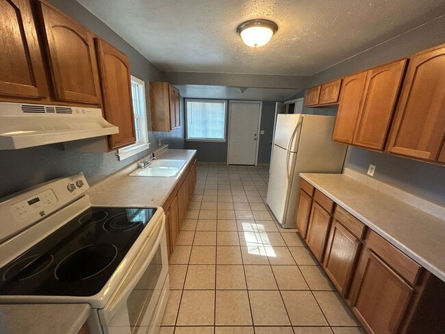 Building Photo - 3426 Cannon Ave