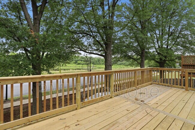 Building Photo - 6581 Ewald Ct
