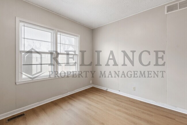 Building Photo - 1930 S St Clair Ave