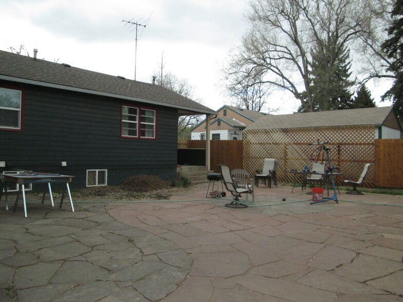 Building Photo - 216 Fishback Ave