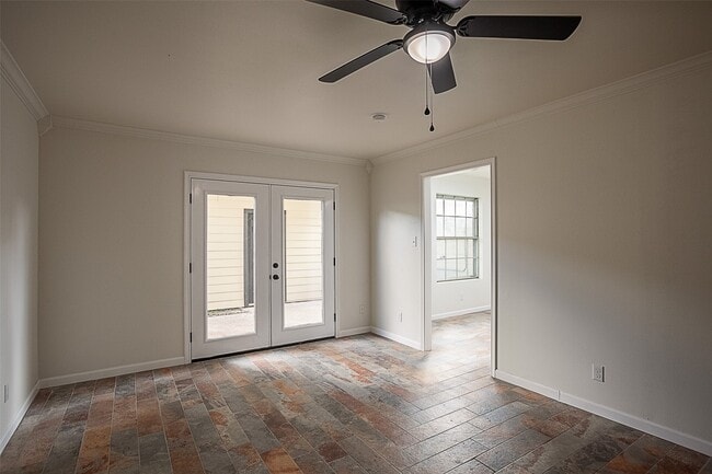 Building Photo - 6317 Ivanhoe Ln