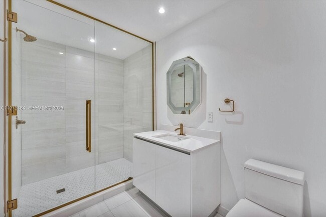 Building Photo - 2678 Tigertail Ave