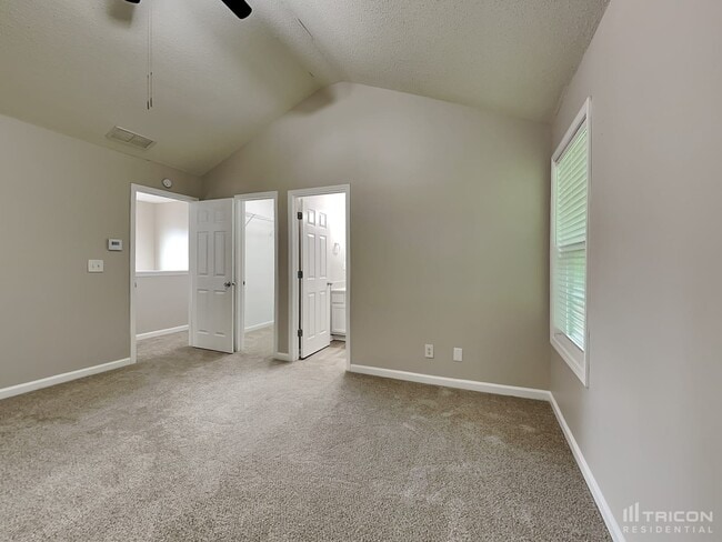 Building Photo - 329 Greystone Cir