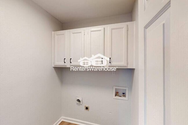 Building Photo - MOVE IN READY - 3BED/2BATH - PLANO, TEXAS