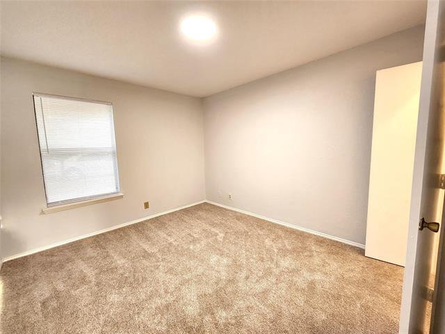 Building Photo - 2202 Bolivar St