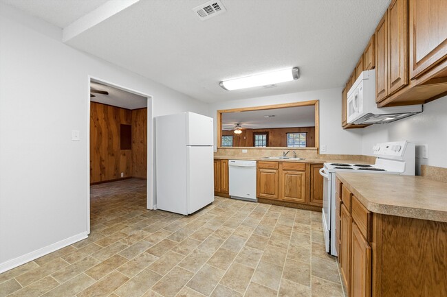 Building Photo - 513 N 34th St