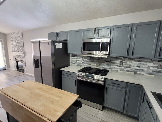 Building Photo - 10540 Brookline Pl NW