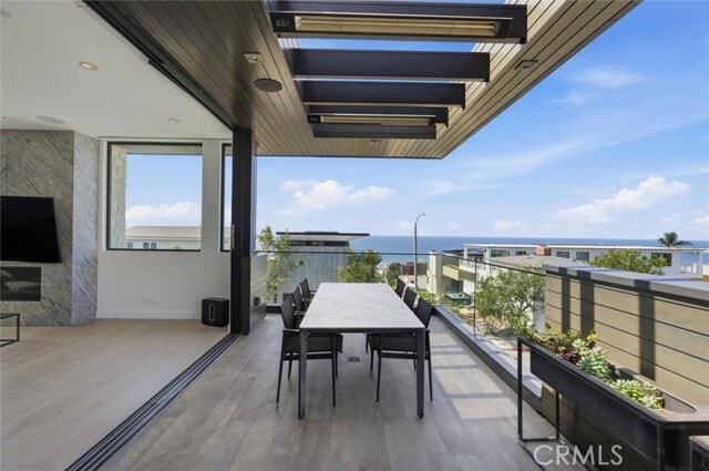 Building Photo - 300 25th St