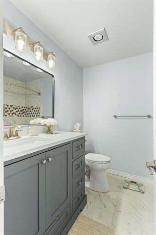 Building Photo - 2113 Victoria Rd