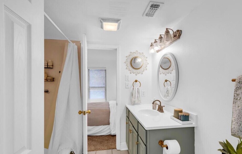 Building Photo - 209 Molokai Vlg