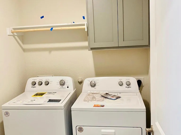 Building Photo - 2205 Elena Dr