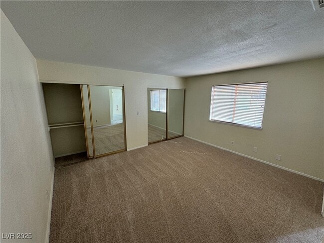 Building Photo - 4919 Newport Cove Dr