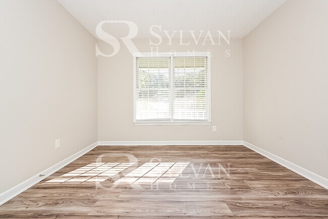 Building Photo - Welcome to your new Ellenwood haven!