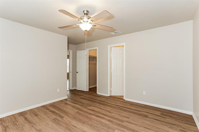 Building Photo - 706 Lloyd St