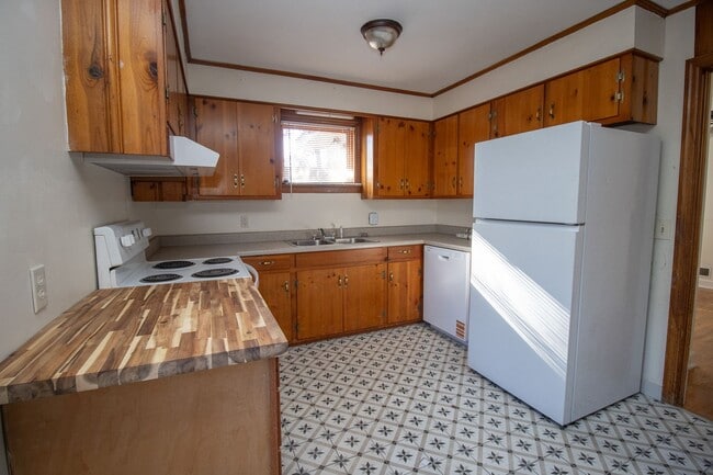 Building Photo - Charming 3-Bedroom Brick Home in Cayce