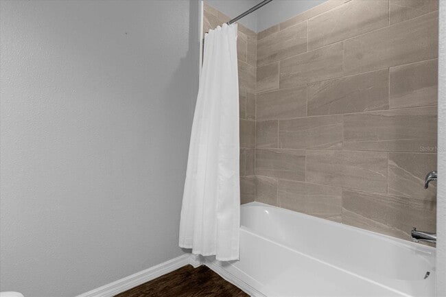 Building Photo - 5350 Diplomat Ct