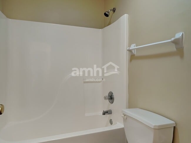 Building Photo - 9937 Whispering Pine Dr