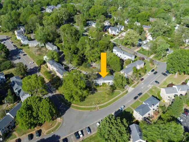 Building Photo - 216 Wakefield Dr
